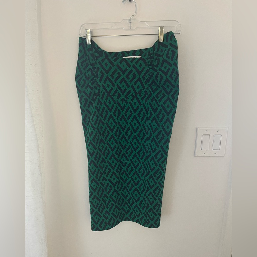 Vintage Diane Von Furstenberg graphic stretch wool midi skirt